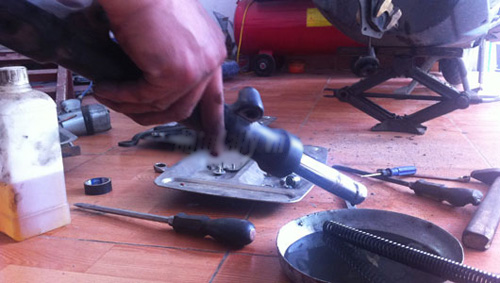 Nhận biết phuộc nhún giảm xóc sắp hư hỏng - 3