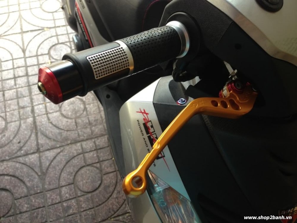 Honda sh độ kiểng full đồ chơi nổi bật tại sài gòn - 8