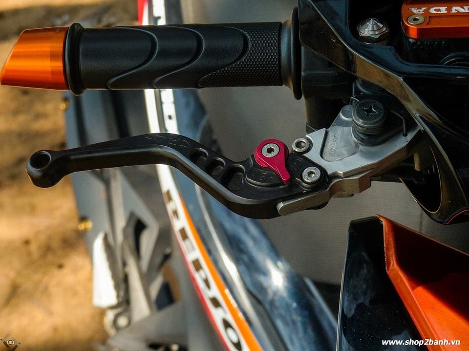 Lên full đồ chơi air blade 125 với phong cách repsol - 3