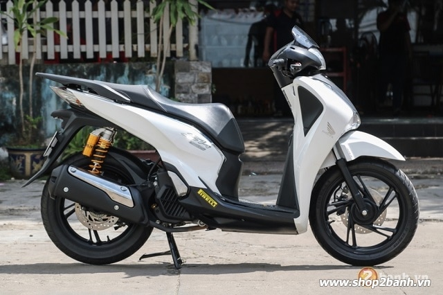 Sh việt độ lên sh300i với dàn áo zhipat đầy sang trọng  - 1