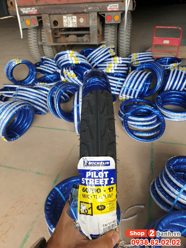 Vỏ michelin pilot street 2 size 6090-17  - 1