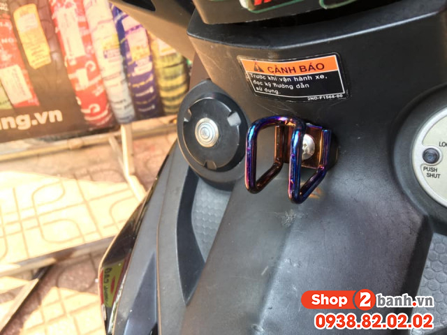 Móc treo đồ titan - 2