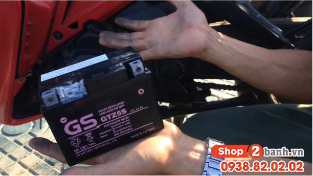Khi nào cần thay bình ắc quy xe exciter 135 và giá bao nhiêu - 1