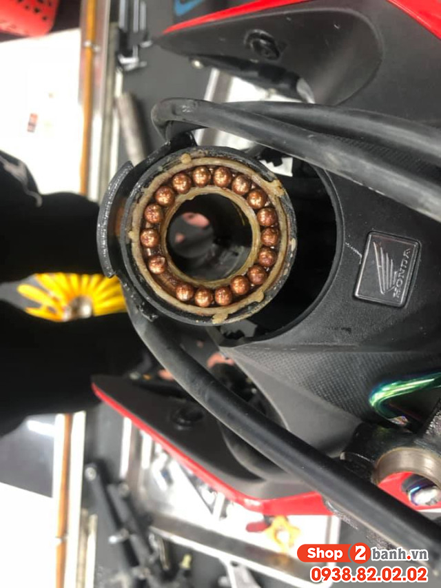 Thay chén cổ honda sonic 150 - 4