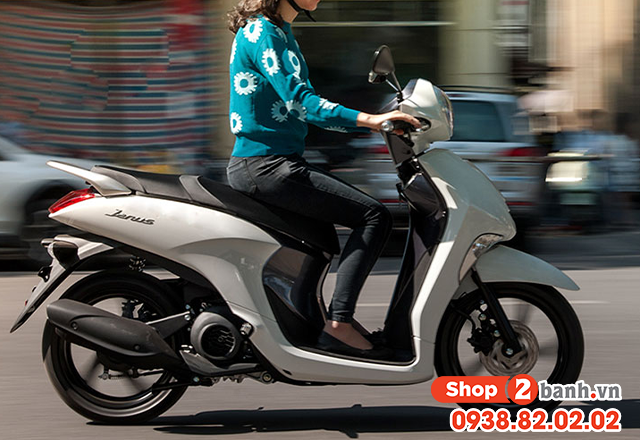 Kinh nghiệm lái xe máy an toàn trong nội thành giờ cao điểm - 2