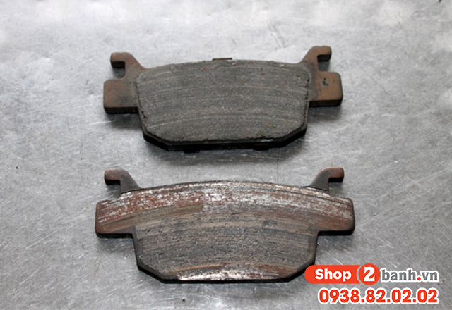 Dấu hiệu nhận biết dầu phanh đĩa xe máy bị hao hụt - 6