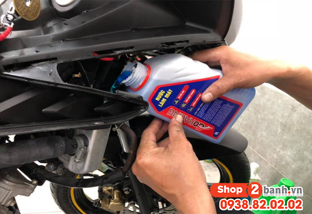 Vệ sinh két nước và thay nước làm mát xe yamaha exciter 155-150 - 2