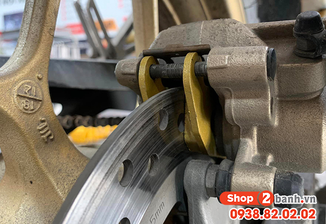 Khi nào cần thay bố thắng cho xe nmax 155 và giá bao nhiêu - 4