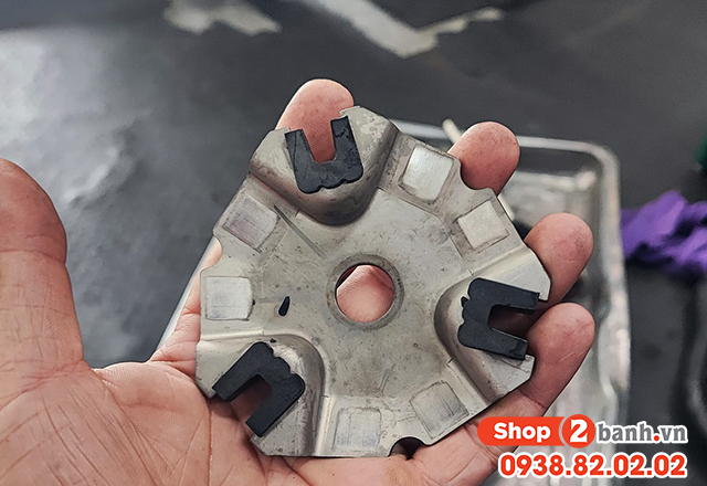 Xe yamaha gear 125 đi bao lâu nên vệ sinh nồi - 3