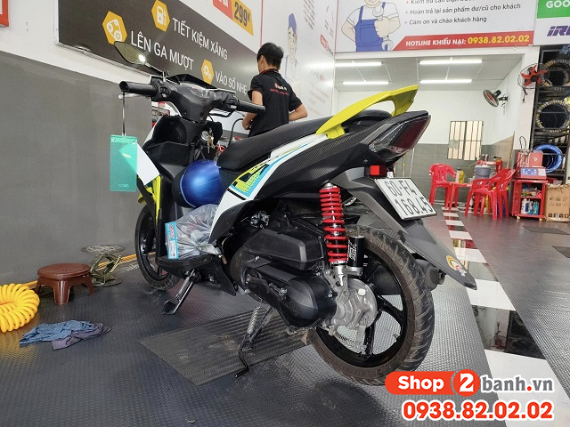 Bình ắc quy xe mio 125 nằm ở đâu cách thay bình acquy yamaha mio 125 - 1