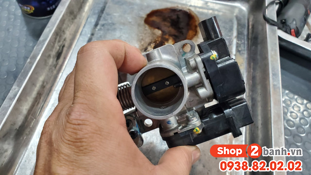 Vệ sinh họng xăng cho xe honda yamaha - 7