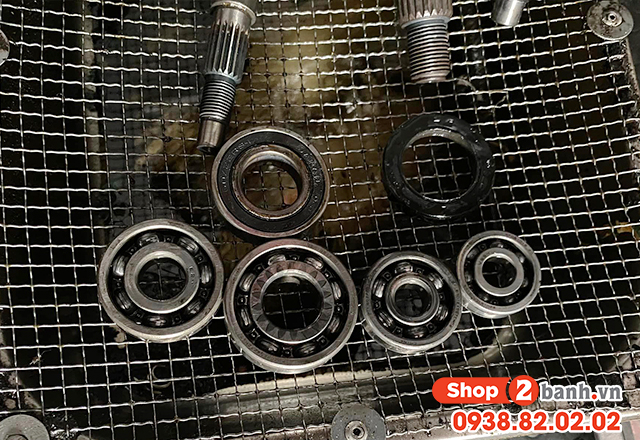 Thay bạc đạn láp vario 160 giá bao nhiêu tiền - 3