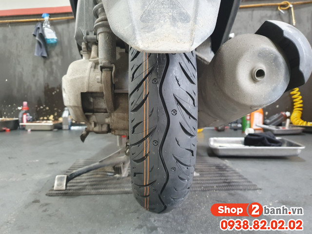 Vỏ maxxis ma-wgv cho xe ga lead có bám đường tốt không  - 3