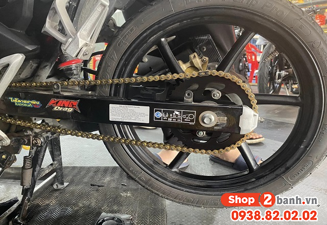 Thay nhông sên dĩa xe máy đón tết cho hành trình đầu năm an toàn - 2