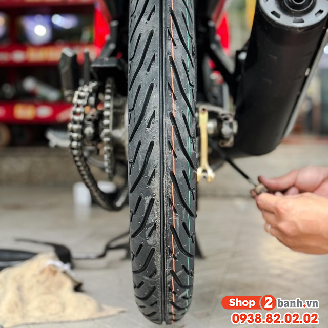 Vỏ maxxis 8090-17 m6002 - 1