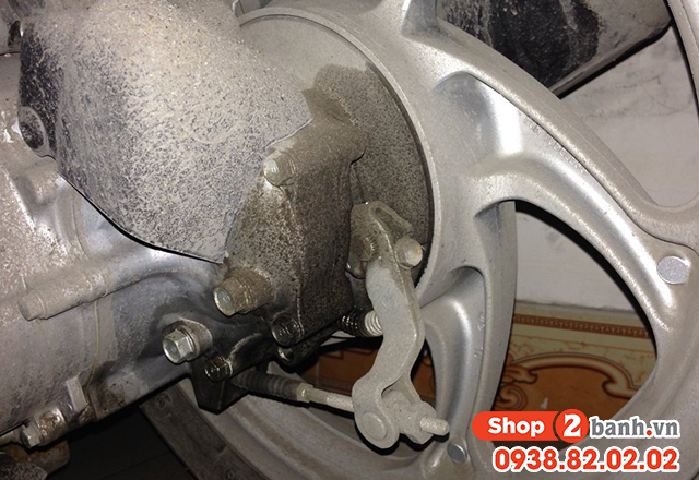 Bên trong nồi sau xe nmax 155 dính nhớt nguyên nhân và cách khắc phục - 2