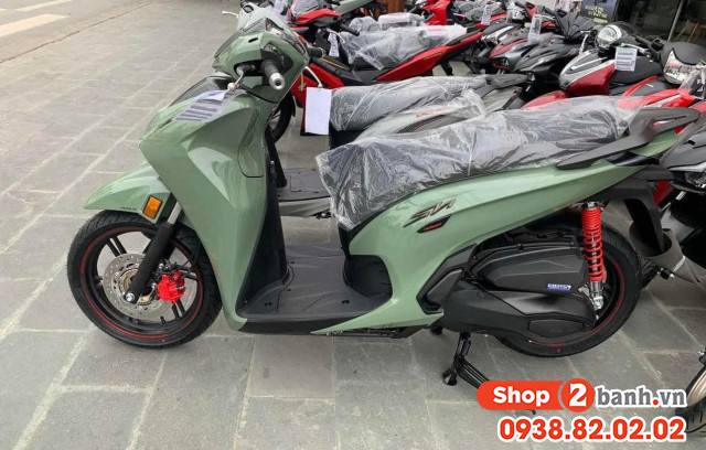 Bình ắc quy xe sh350i nằm ở đâu cách thay bình acquy honda sh350i - 1