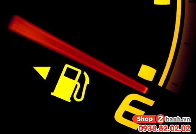 Honda winner r còn 1 vạch xăng nhấp nháy đi được bao nhiêu km - 2