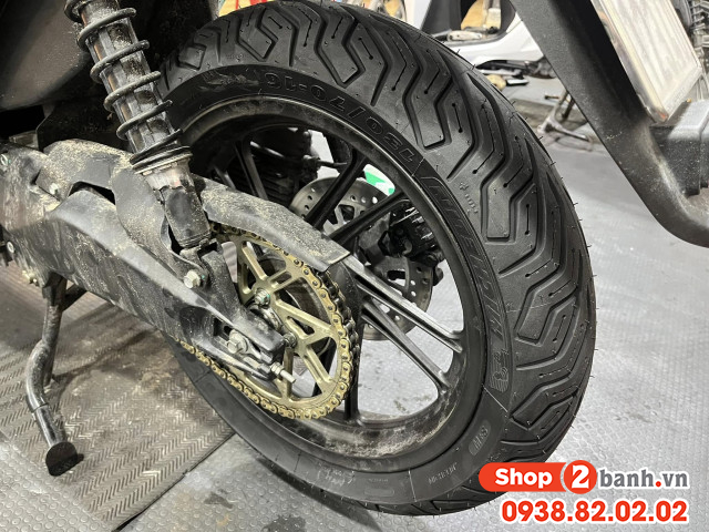 Xe điện datbike quantum s2 thay lốp michelin city grip 2 bám đường tốt không  - 2