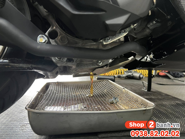 Chọn nhớt gì để xe lead chạy xa bớt nóng máy - 2