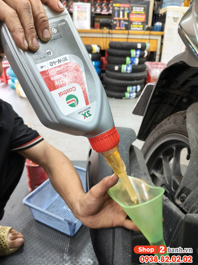 Nhớt castrol activ scooter 10w40 08l dành cho xe 32 Win game nhà cái trực tuyến - 4