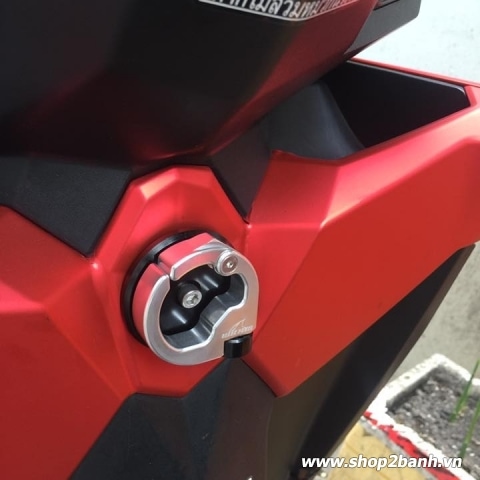 Móc treo đồ CNC Shark Power dành cho Click, Vario, SH