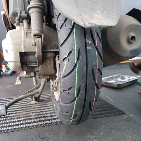 Vỏ Dunlop D307 size 100/90-10