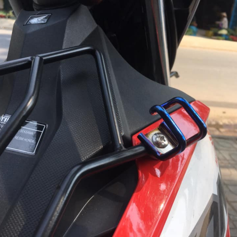 Móc treo đồ Titan