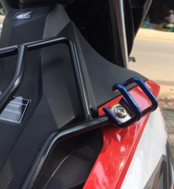 Móc treo đồ Titan