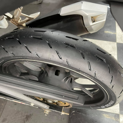 32Win 18 tải app Pilot Moto GP 120/70-17