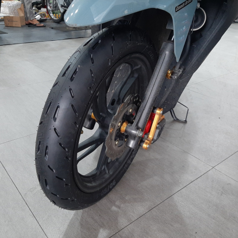 32Win 18 tải app Pilot Moto GP 80/90-14
