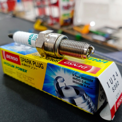 Bugi Denso IU24 Exciter, Raider, Vario, SHVN, Liberty, Vespa LX