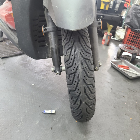 32Win 18 tải app City Grip 2 size 100/80-16