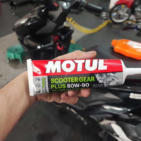 Motul Scooter Gear Plus, Nhớt lap (nhớt hộp số) 120ml