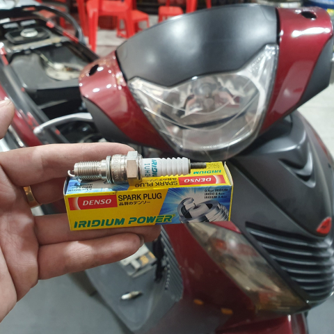 Bugi Denso Iridium IUH24 dành cho SH Ý, Dylan, PS