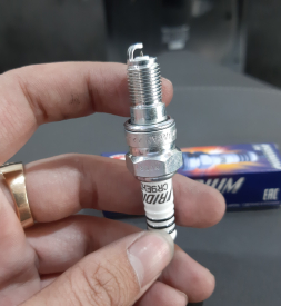 Bugi NGK Iridium CR9EHIX dành cho SH ý, Dylan, PS