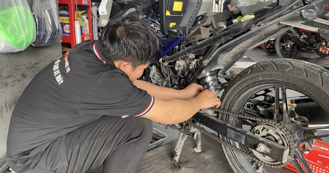 Phuộc sau Exciter 150 giá rẻ dưới 1 triệu tại 32Wing32