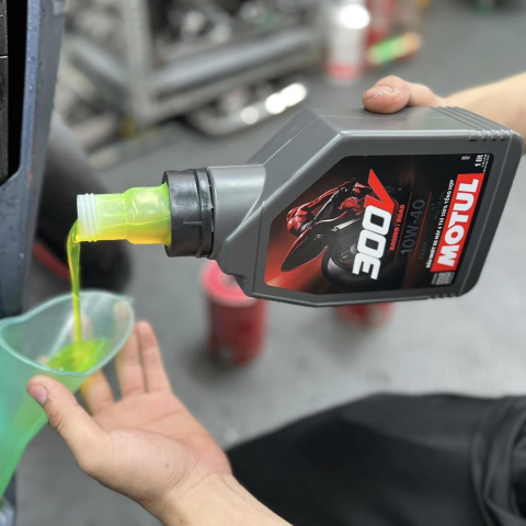 Trang chủ link tổng 32win32 com chính thức 300V Racing/Road 10W40 1L