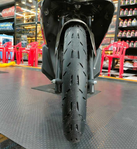 32Win 18 tải app Pilot Moto GP 80/90-14