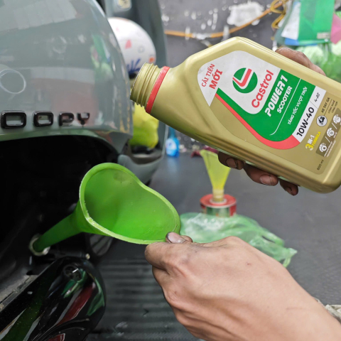 Nhớt Castrol Power 1 Scooter 10W40 0,8L dành cho xe 32 Win game nhà cái trực tuyến
