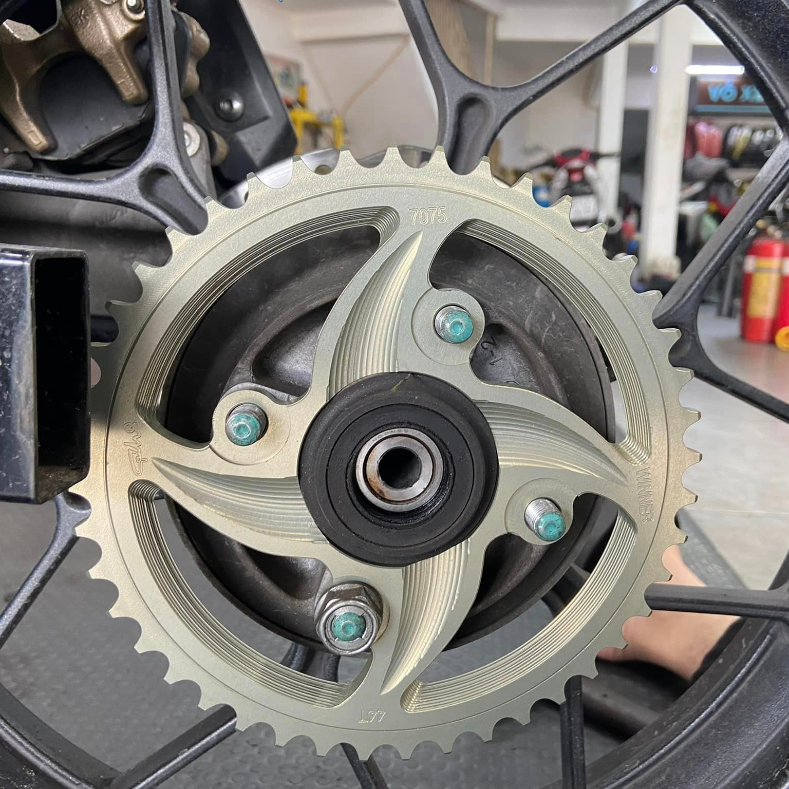 dĩa nhôm 7075 anode