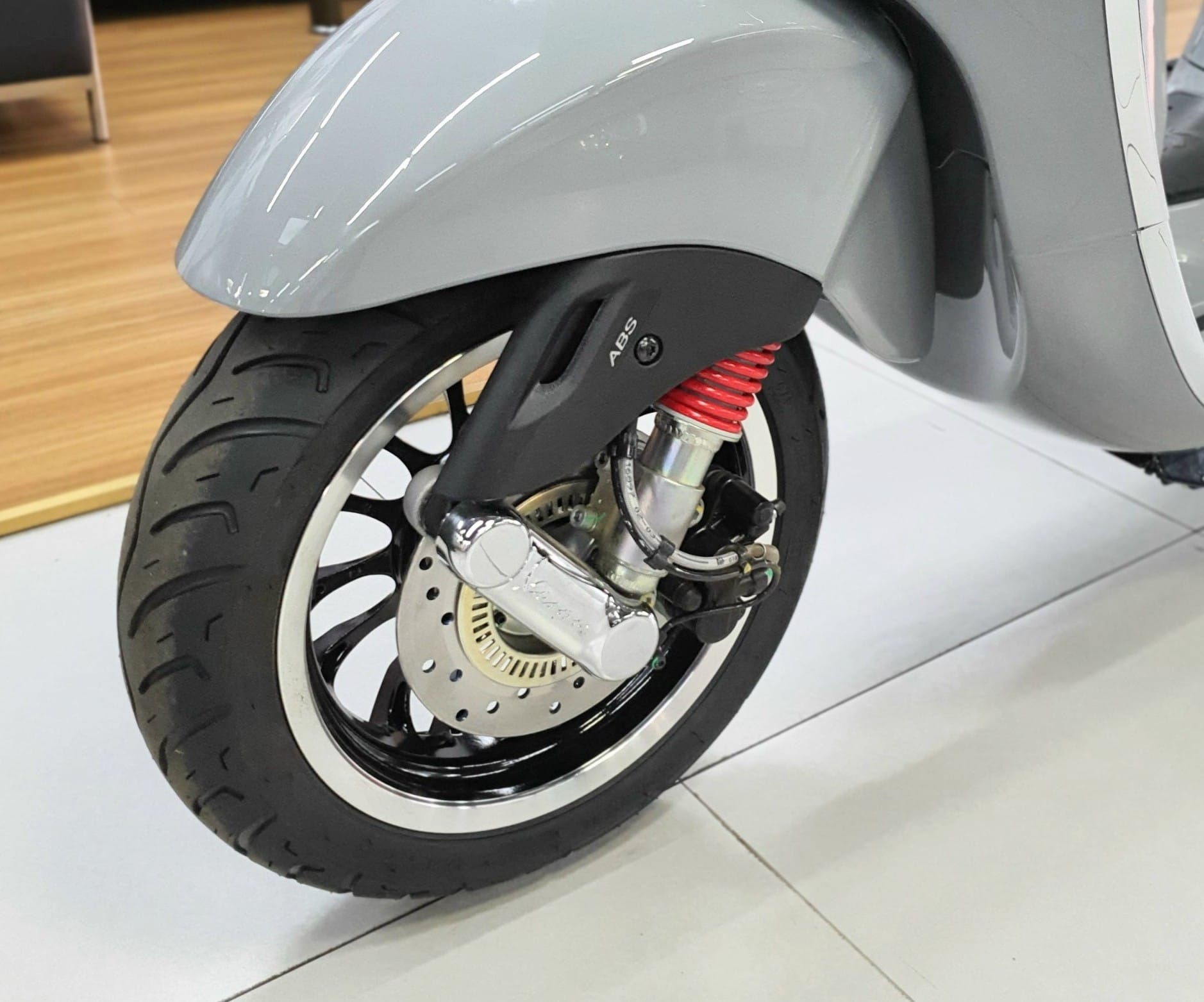 vỏ xe piaggio