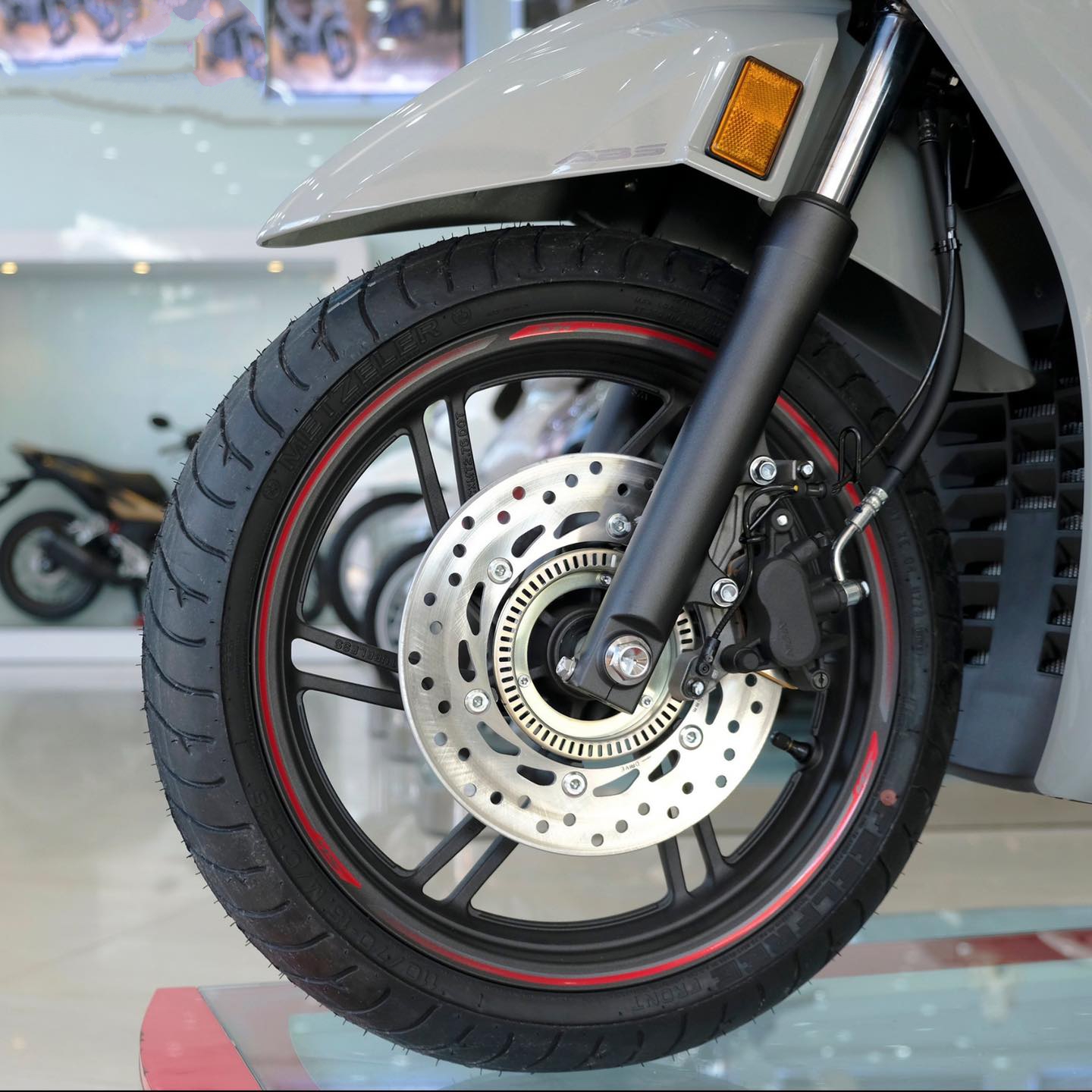 vỏ xe sh350i